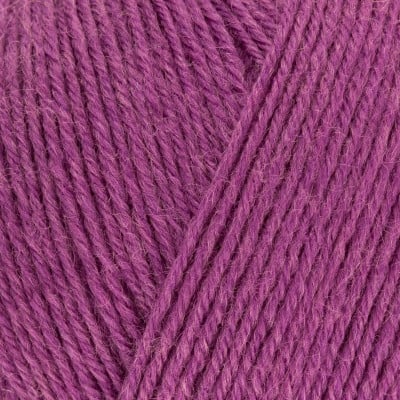 West Yorkshire Spinners Signature 4 Ply										 - 735 Blackcurrant Bomb