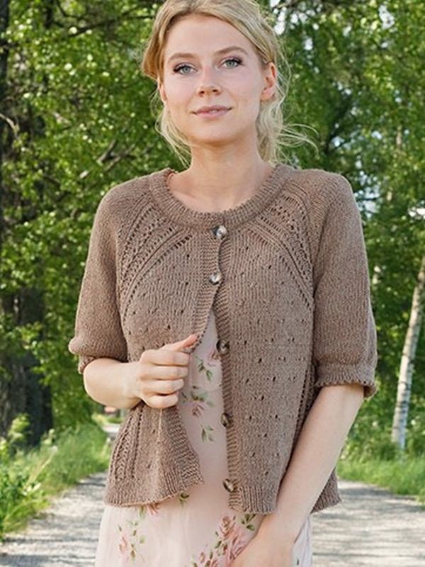 DROPS New Land Cardigan - Raglan Sleeve Cardigan - Laughing Hens